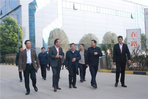 【要聞】許昌市人民檢察院黨組書記、檢察長張桂平一行蒞臨寶潤達(dá)參觀調(diào)研