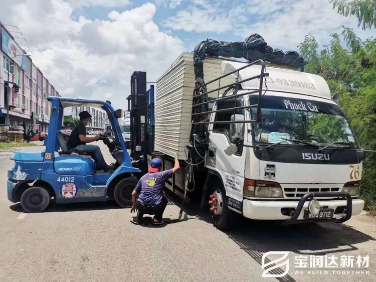 海外工程丨寶潤達冷庫板應用馬來西亞關丹蔬果物流園